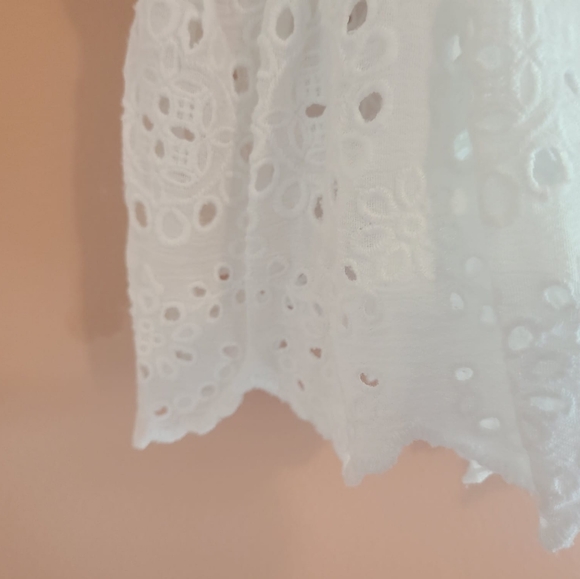 NWOT AEO White White Eyelet Embroidered Babydoll Ruffle Crop Top ✨🌴 - Picture 4 of 10